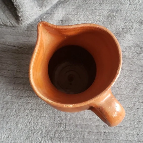 Vintage stoneware 6" pitcher handmade Los Austrias Madrid Spain brown & yellow - Picture 4 of 5